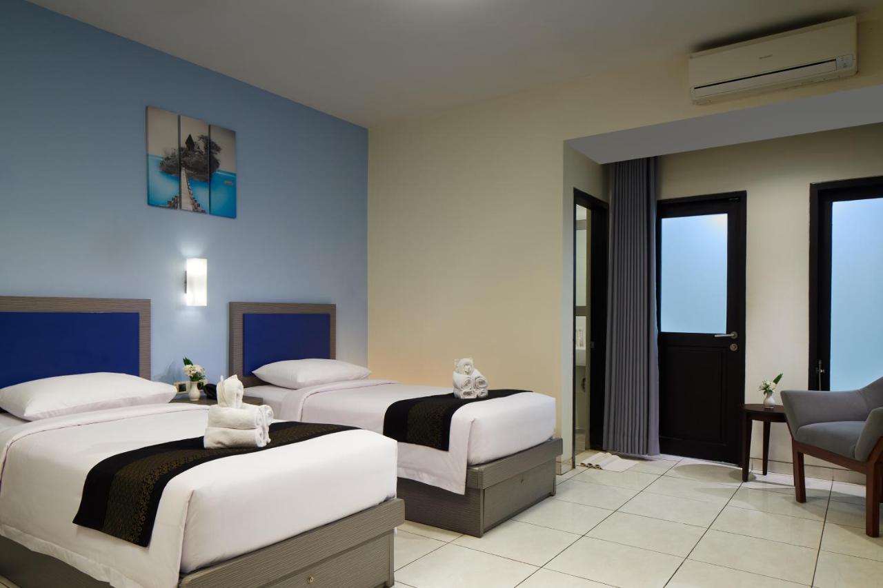 El Hotel Malang Luaran gambar