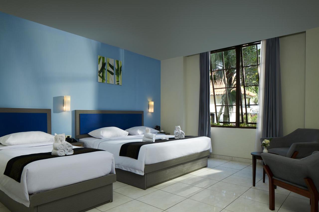 El Hotel Malang Luaran gambar