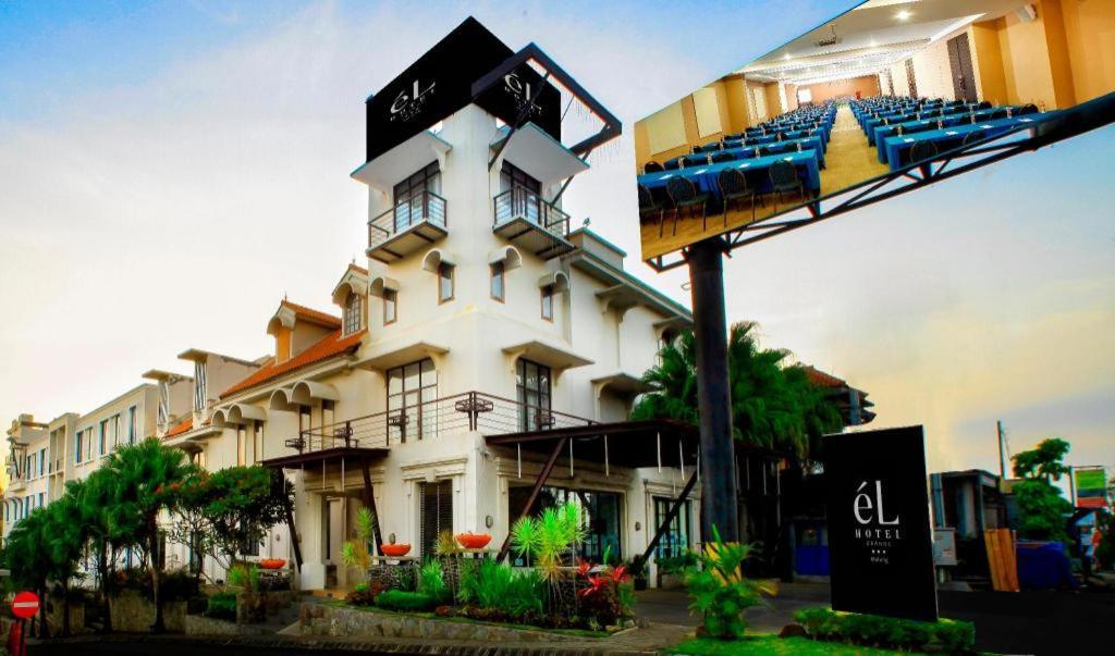 El Hotel Malang Luaran gambar