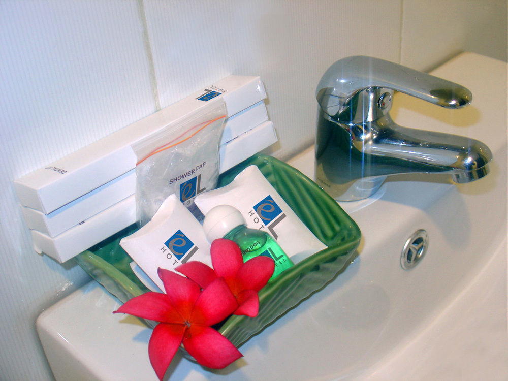 El Hotel Malang Luaran gambar