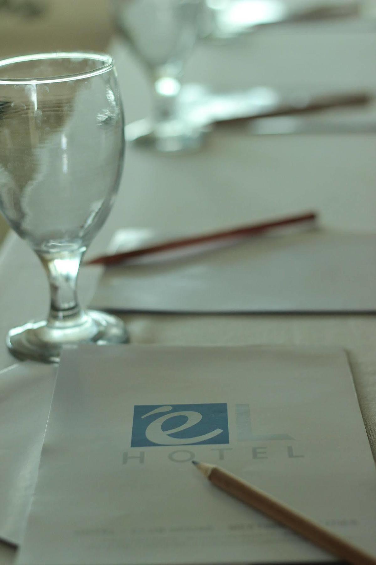 El Hotel Malang Luaran gambar